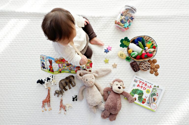 Give Your Child a Wonderful Experience of Playing With Montessori Bath Toys